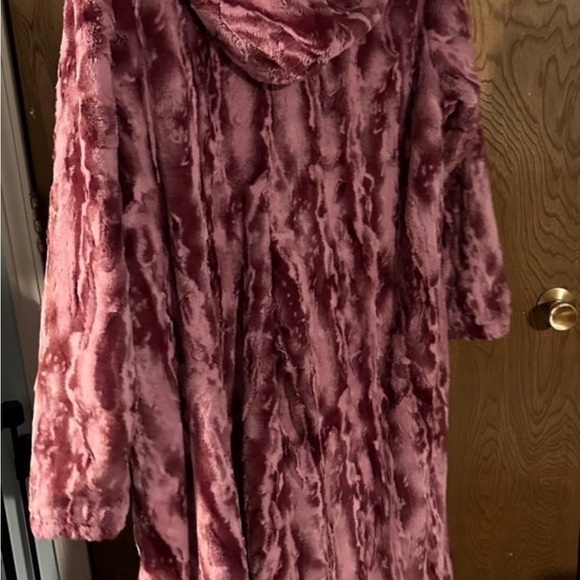 Double sided Minky Robe - Picture 3 of 3